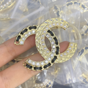 Chanel Brooch NO:Y194046 Material:copper+18k gold