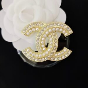 Chanel Brooch NO:YWFKLM-186 Material:Zinc Alloy