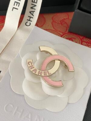 Chanel Brooch NO:C010-XZ Material:copper