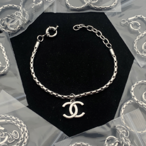 Chanel Bracelet NO:Y198284 Material:copper+18k gold