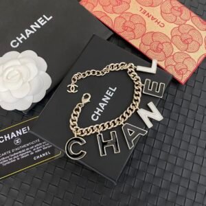 Chanel Bracelet NO:B899 Material:copper