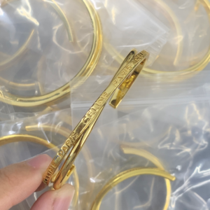 Celine Bangle NO:Y181102 Material:copper+18k gold