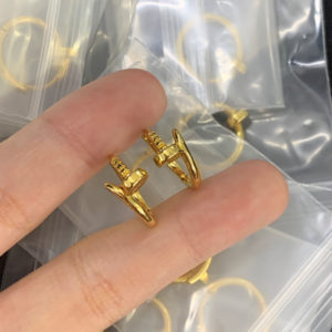 Cartier Earring NO:Y181526 Material:copper+18k gold