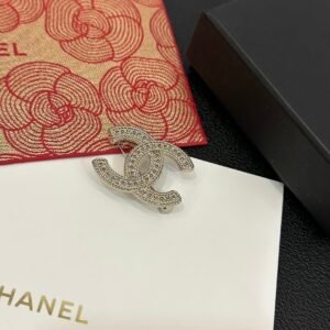 Chanel Brooch NO:C220-XZ Material:copper