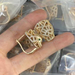 Cartier Earring NO:Y184583 Material:copper+18k gold