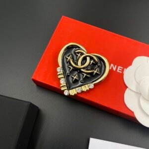 Chanel Brooch NO:C208-XZ Material:copper