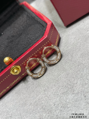 Cartier Earring NO:KN128811-3 Material:V Gold