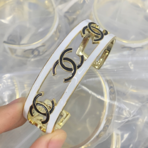 Chanel Bracelet NO:Y198389 Material:copper+18k gold