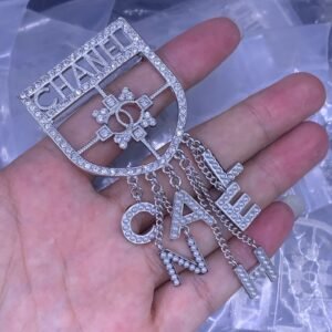 Chanel Brooch NO:Y221718 Material:copper+18k gold