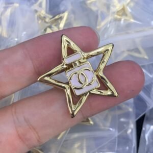 Chanel Brooch NO:Y207396 Material:copper+18k gold
