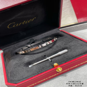 Cartier Bangle NO:KN123917-2 Material:V Gold
