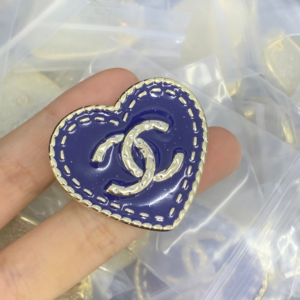 Chanel Brooch NO:Y197518 Material:copper+18k gold
