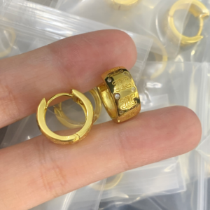Celine Earring NO:Y165380 Material:copper+18k gold
