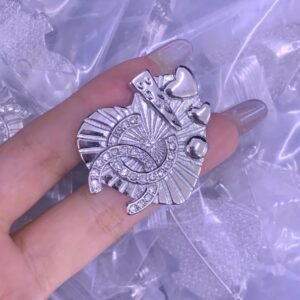 Chanel Brooch NO:Y225957 Material:copper+18k gold