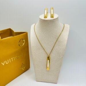 A480 Louis vuitton Set NO:A480 Material:Stainless