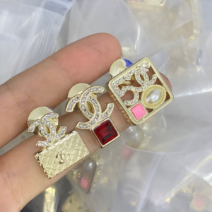 Chanel Brooch NO:Y197521 Material:copper+18k gold
