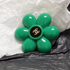 Chanel Brooch NO:C216-XZ Material:copper