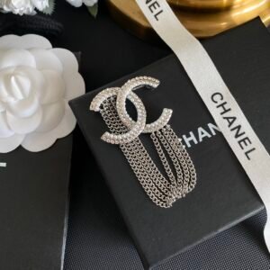 Chanel Brooch NO:C017-XZ Material:copper