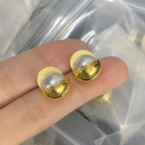 Celine Earring NO:Y174717 Material:copper+18k gold