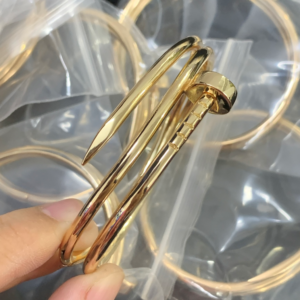 Cartier Bangle NO:Y186123 Material:copper+18k gold