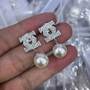Cartier Earring NO:Y220566 Material:copper+18k gold