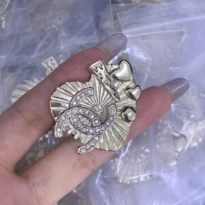 Chanel Brooch NO:Y225956 Material:copper+18k gold