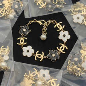Chanel Bracelet NO:Y214665 Material:copper+18k gold