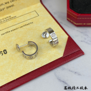 Cartier Earring NO:KN112235-2 Material:V Gold