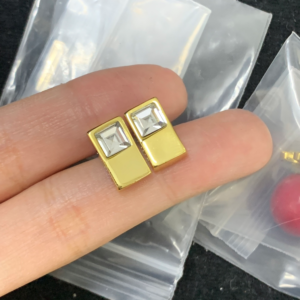 Celine Earring NO:Y189097 Material:copper+18k gold