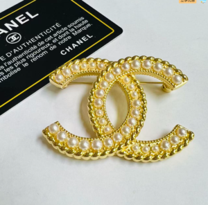 Chanel Brooch NO:YWFK-007 Material:Zinc Alloy