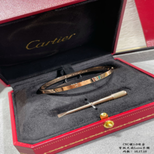 Cartier Bangle NO:KN123919-3 Material:V Gold
