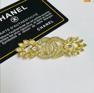 Chanel Brooch NO:YWFK-005 Material:Zinc Alloy