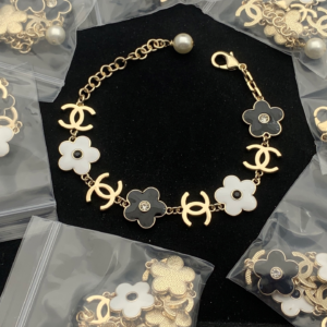 Chanel Bracelet NO:Y199581 Material:copper+18k gold