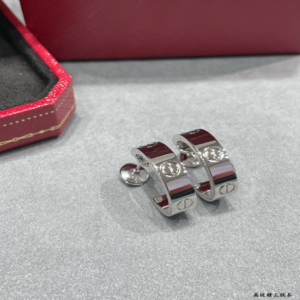 Cartier Earring NO:KN127981-2 Material:V Gold