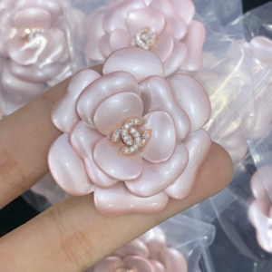Chanel Brooch NO:Y195063 Material:copper+18k gold