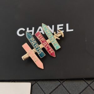 Chanel Brooch NO:C377-XZ Material:copper