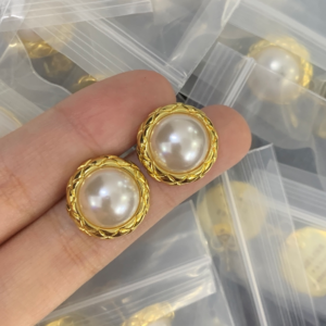 Celine Earring NO:Y181437 Material:copper+18k gold