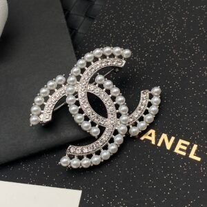 Chanel Brooch NO:C324-XZ Material:copper
